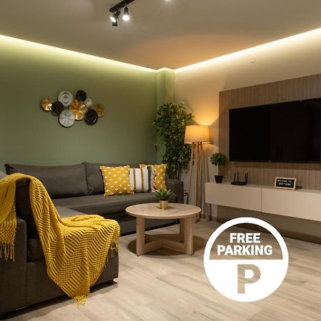 Appartamento Stylishly Decorated House - Free Private Parking! Candia Esterno foto